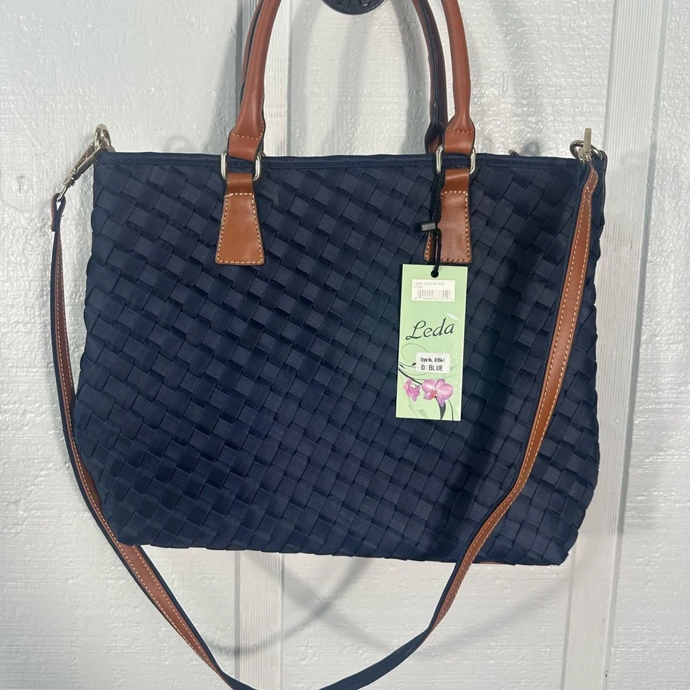 Leda Navy and Brown Purse with Shoulder and Hand Straps NWT - Picture 2 of 8